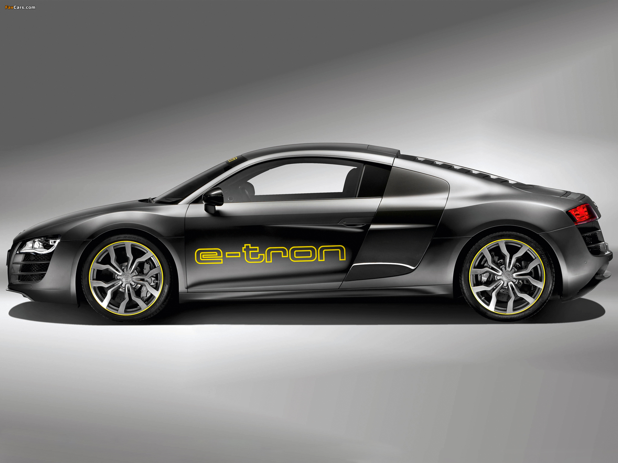 Images of Audi R8 e-Tron Prototype 2010–11 (2048 x 1536)