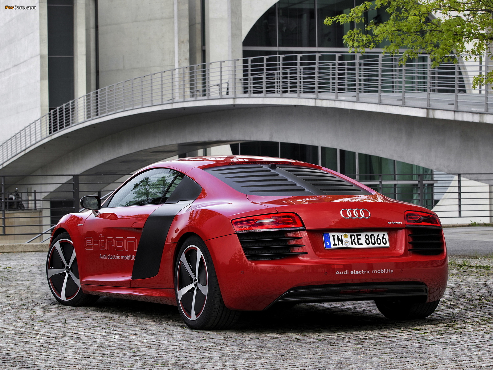 Images of Audi R8 e-Tron Prototype 2012–13 (1600 x 1200)