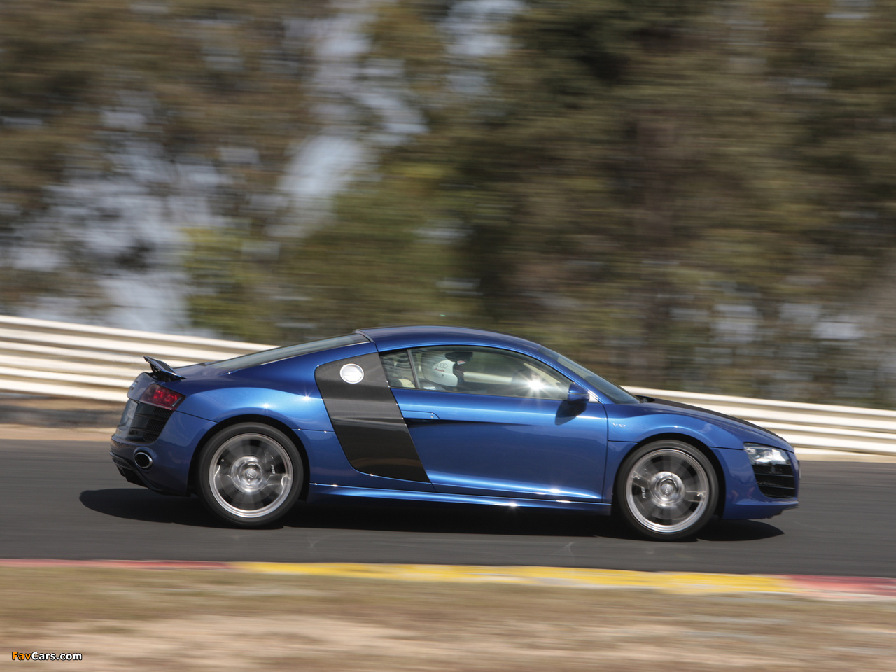 Photos of Audi R8 V10 AU-spec 2009–12 (1280 x 960)