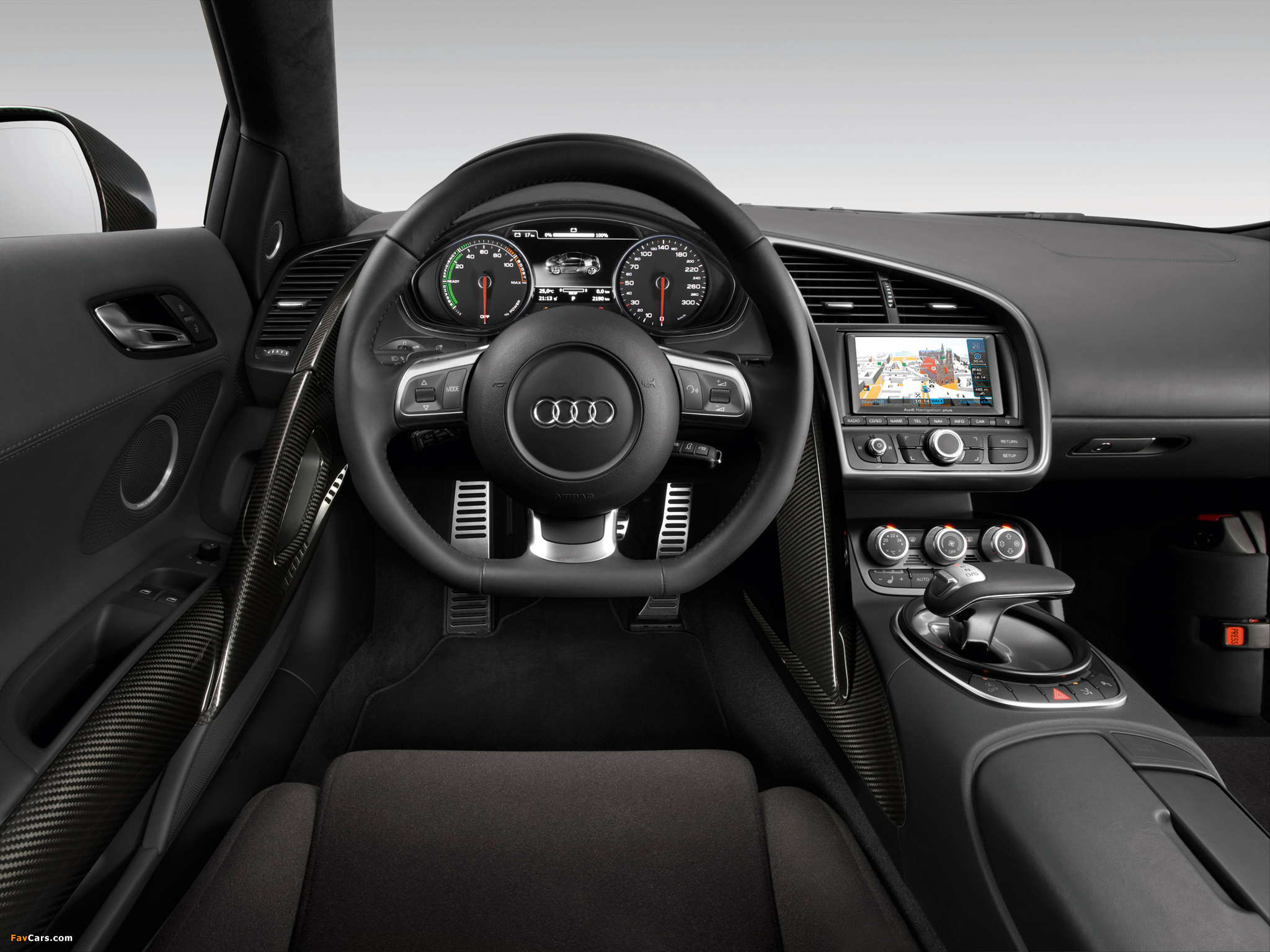 Photos of Audi R8 e-Tron Prototype 2010–11 (2048 x 1536)