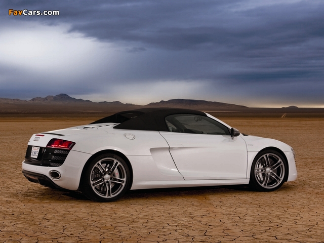 Photos of Audi R8 GT Spyder US-spec 2011–12 (640 x 480)