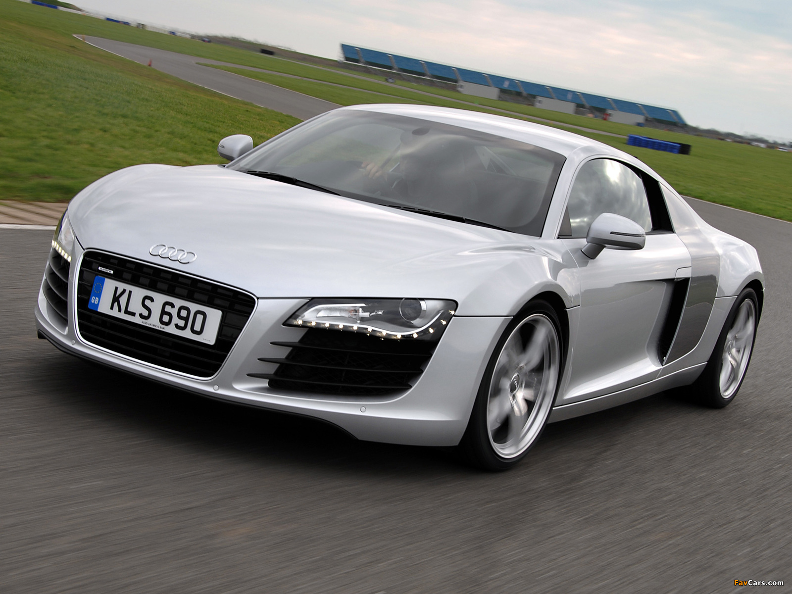 Pictures of Audi R8 UK-spec 2007 (1600 x 1200)