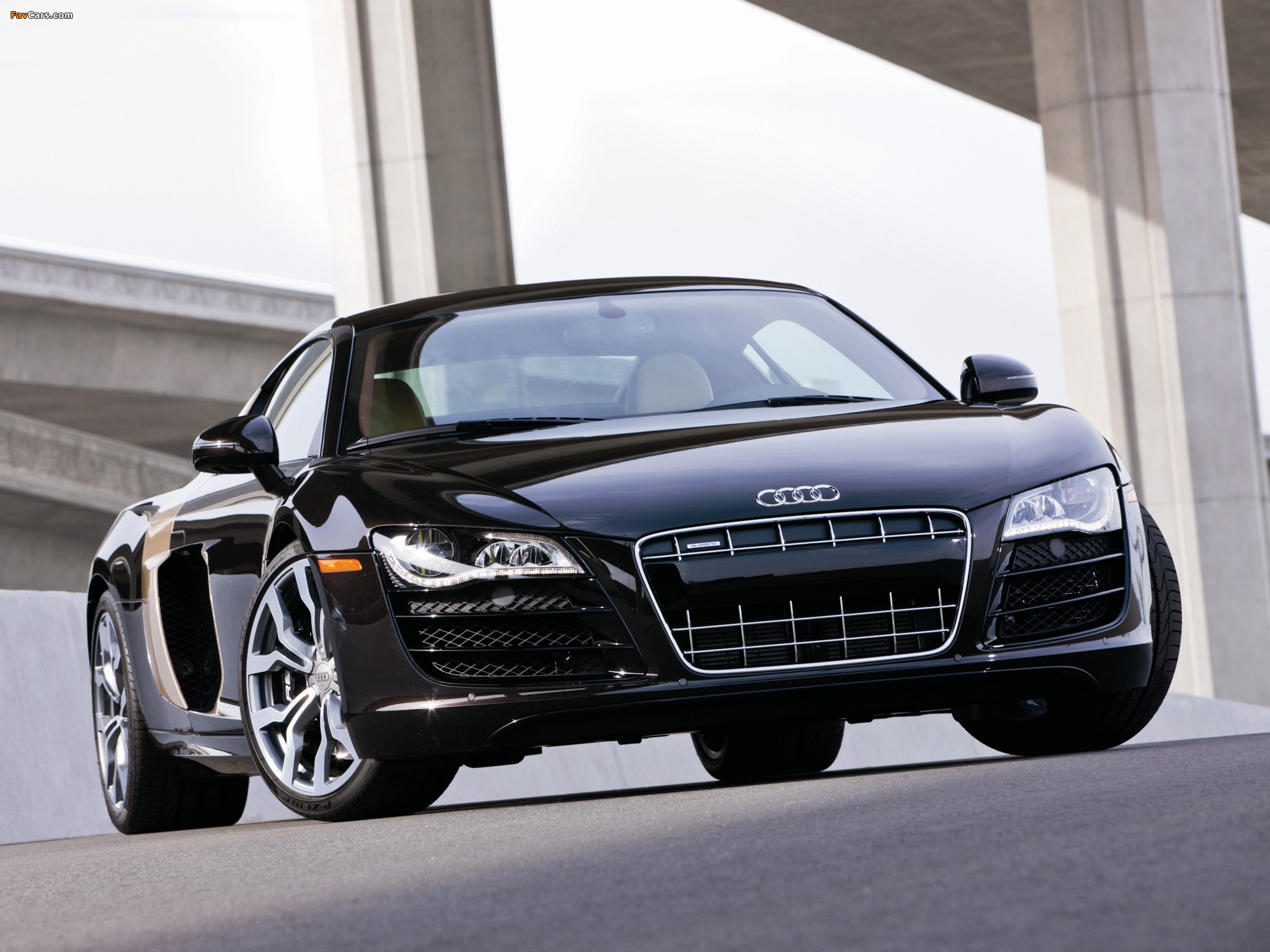 Pictures of Audi R8 V10 US-spec 2009–12 (2048 x 1536)