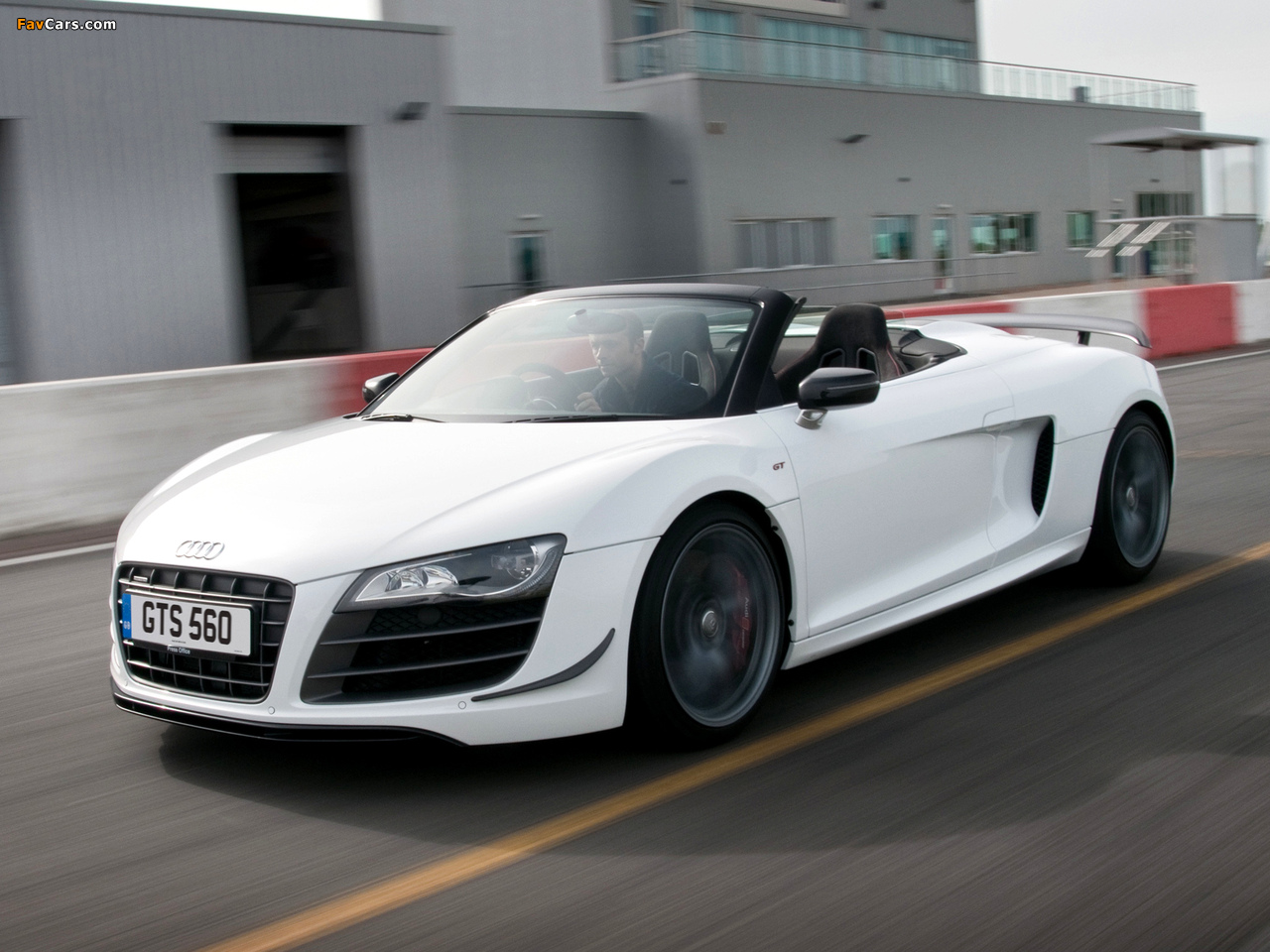 Pictures of Audi R8 GT Spyder UK-spec 2011–12 (1280 x 960)