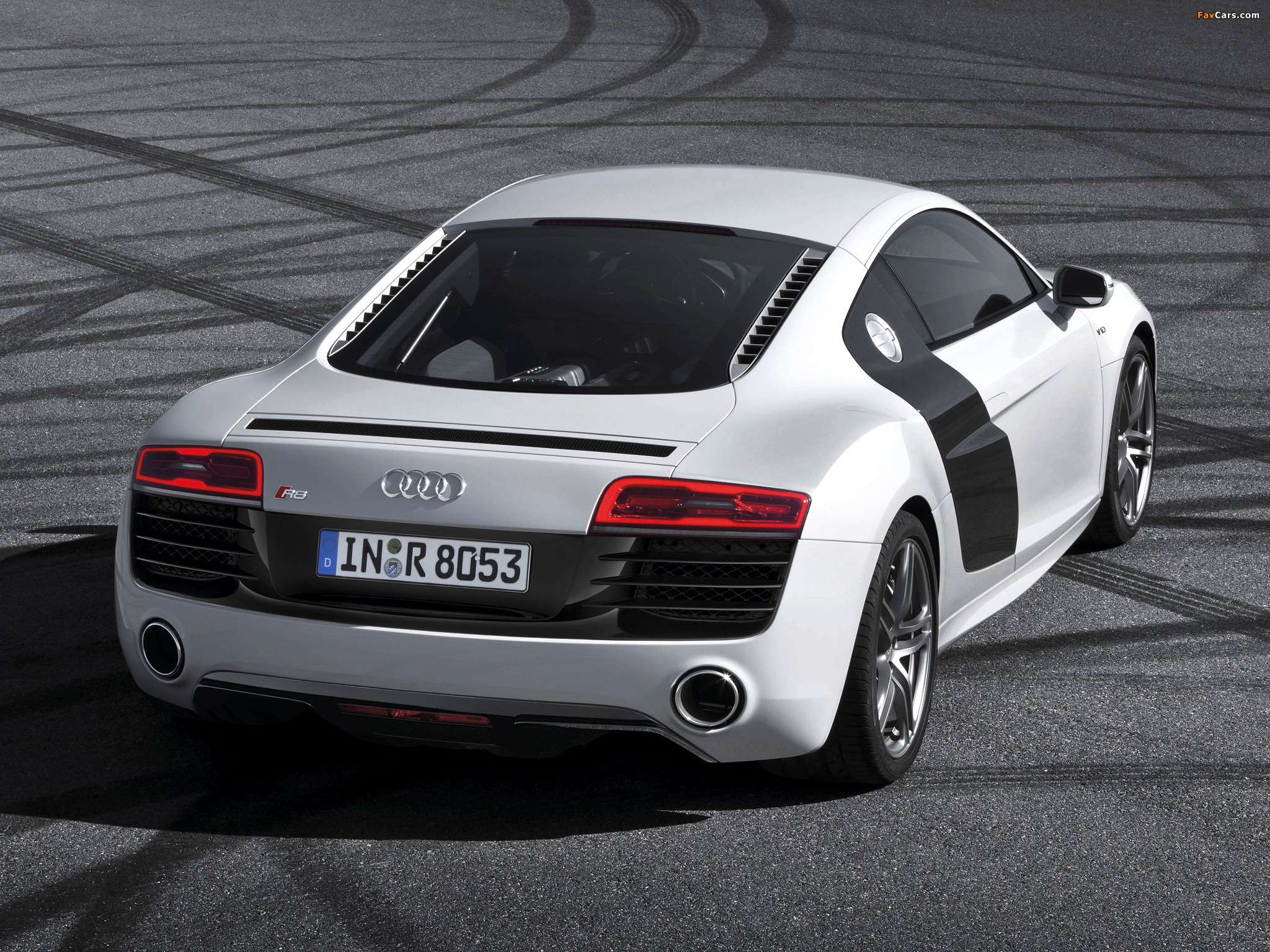 Pictures of Audi R8 V10 2012 (2048 x 1536)