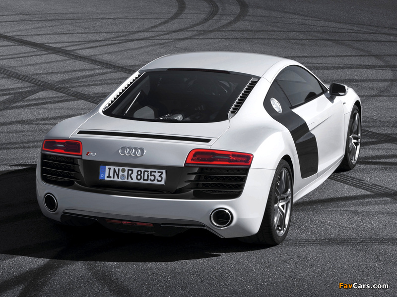 Pictures of Audi R8 V10 2012 (800 x 600)