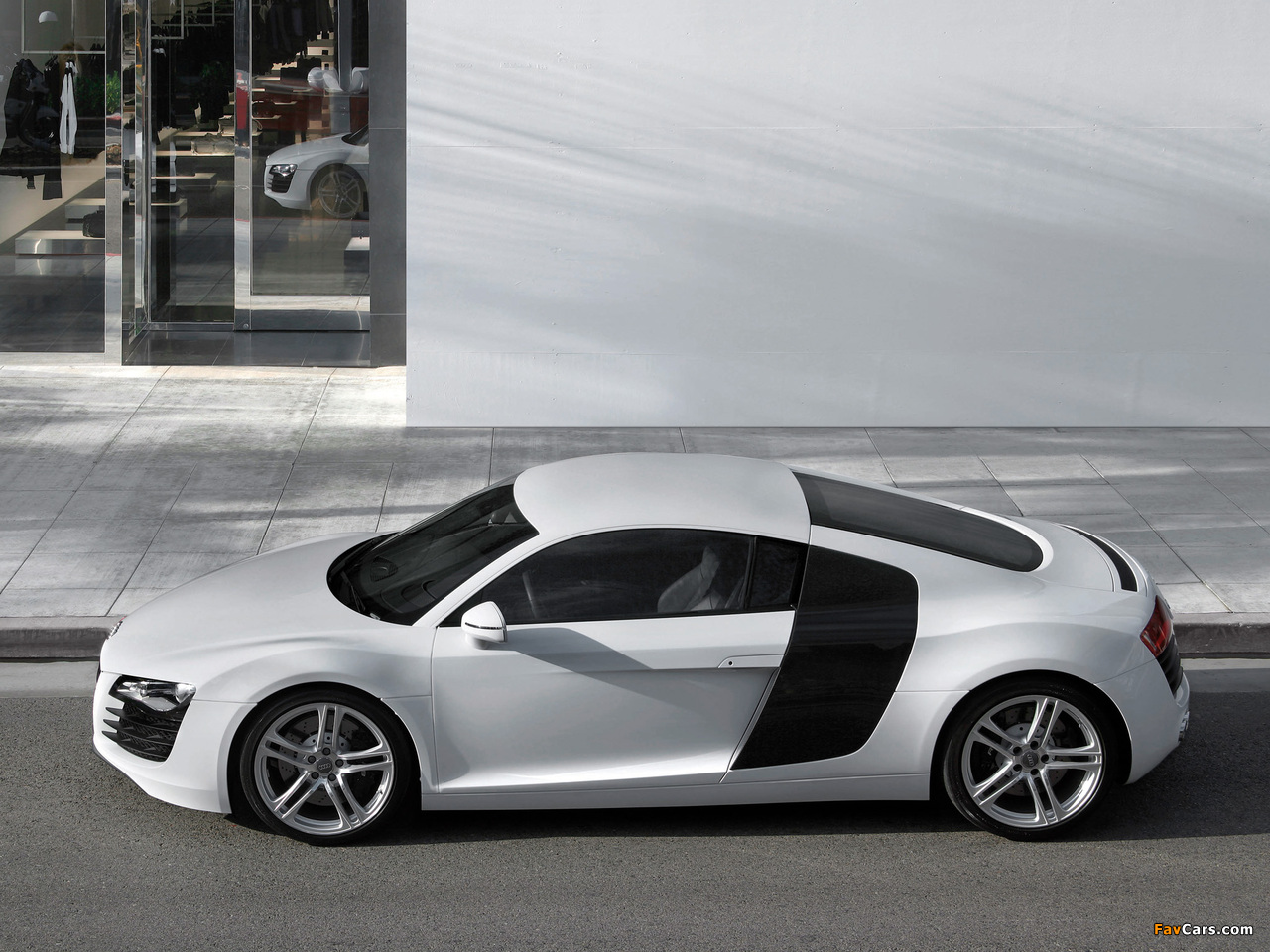 Audi R8 2007 wallpapers (1280 x 960)