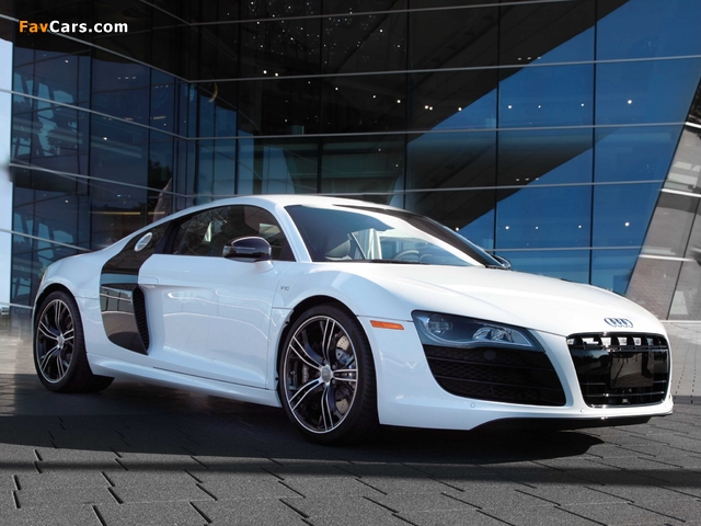 Audi R8 V10 Exclusive Selection Edition 2012 wallpapers (640 x 480)