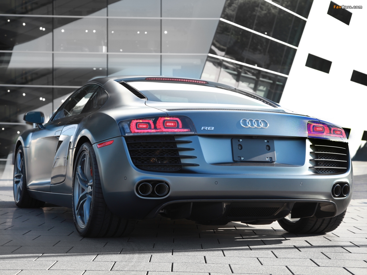 Audi R8 Exclusive Selection Edition 2012 wallpapers (1280 x 960)