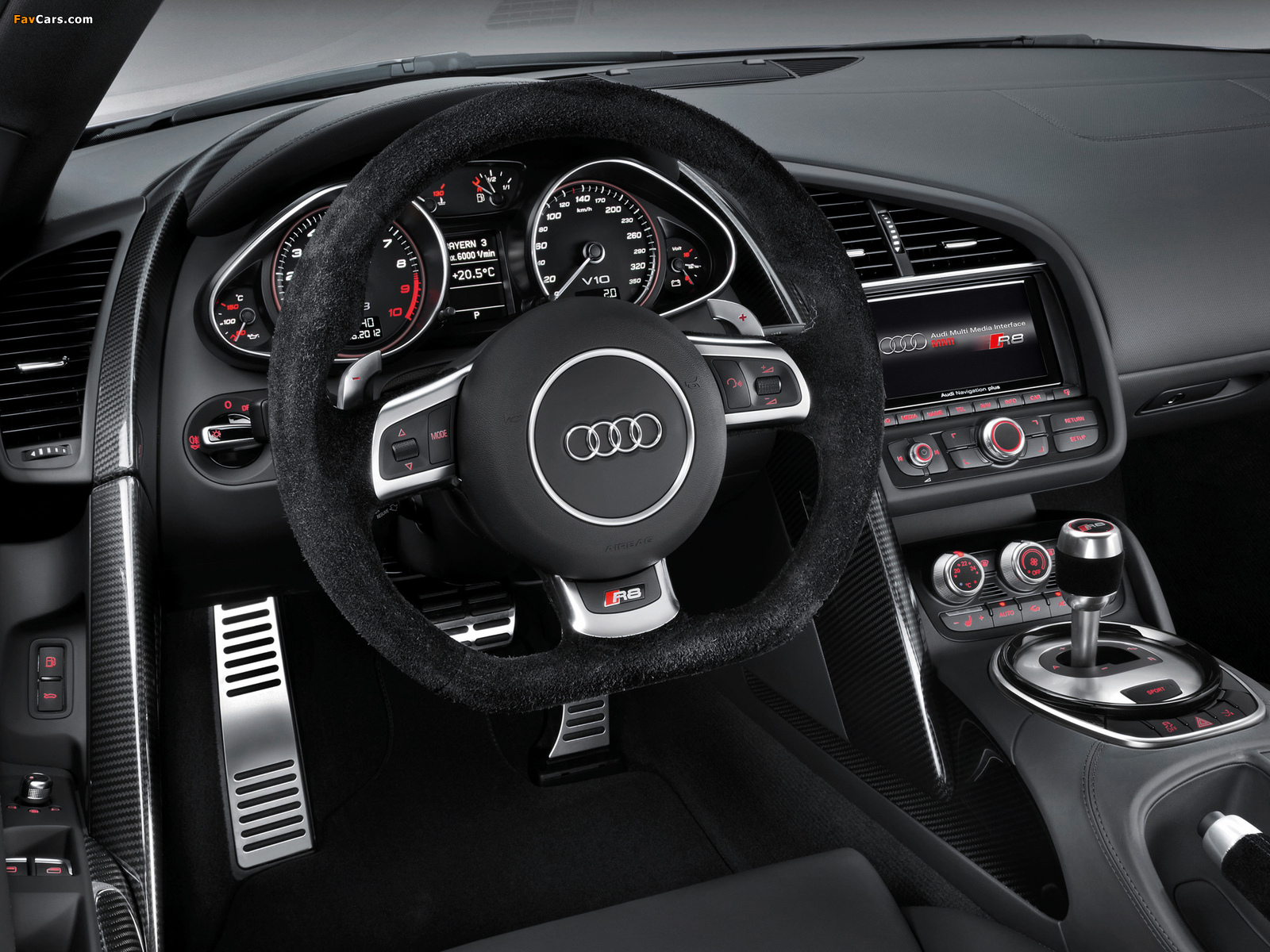 Audi R8 V10 Plus 2012 wallpapers (1600 x 1200)