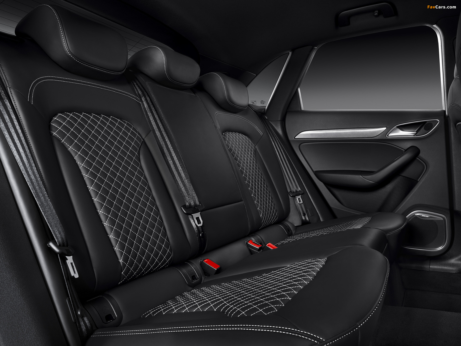 Audi RS Q3 2013 images (1600 x 1200)