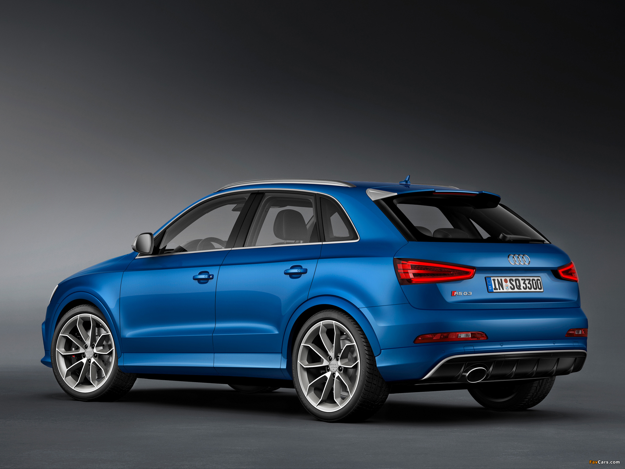 Images of Audi RS Q3 2013 (2048 x 1536)