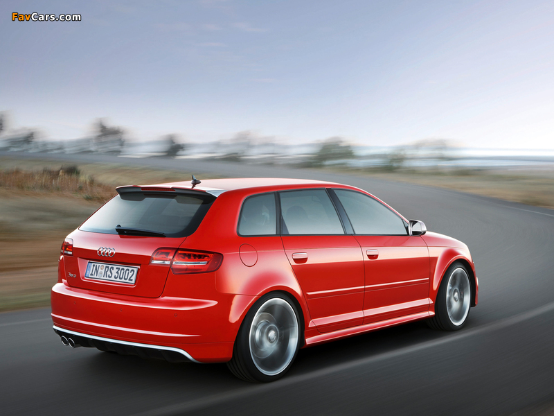 Audi RS3 Sportback (8PA) 2010 images (800 x 600)