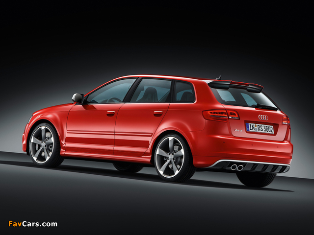 Audi RS3 Sportback (8PA) 2010 photos (640 x 480)