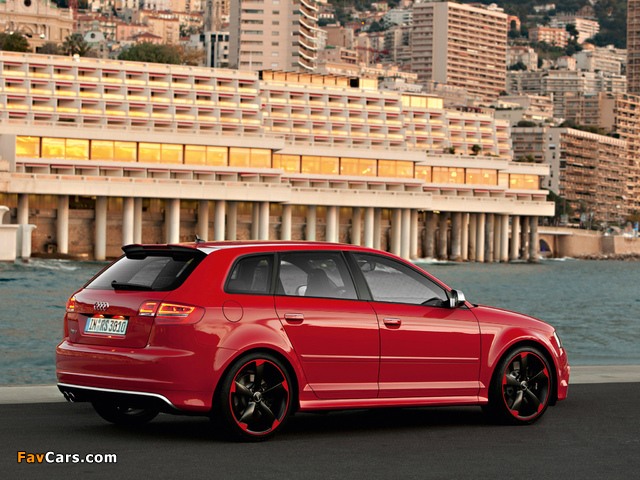 Audi RS3 Sportback (8PA) 2010 photos (640 x 480)