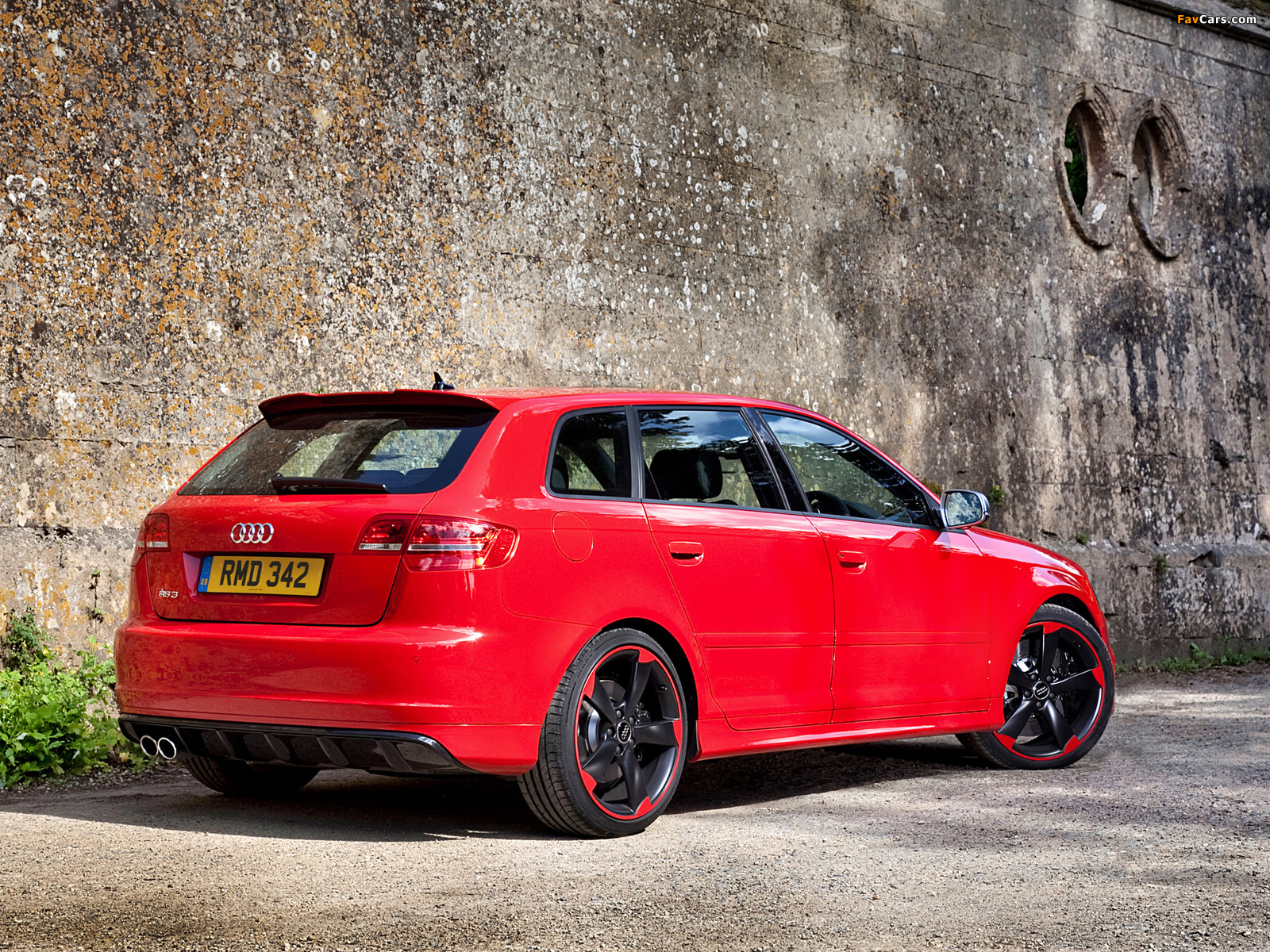 Audi RS3 Sportback UK-spec (8PA) 2010 pictures (1600 x 1200)