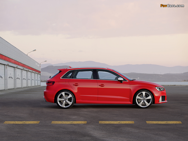Audi RS 3 Sportback (8V) 2015 pictures (800 x 600)