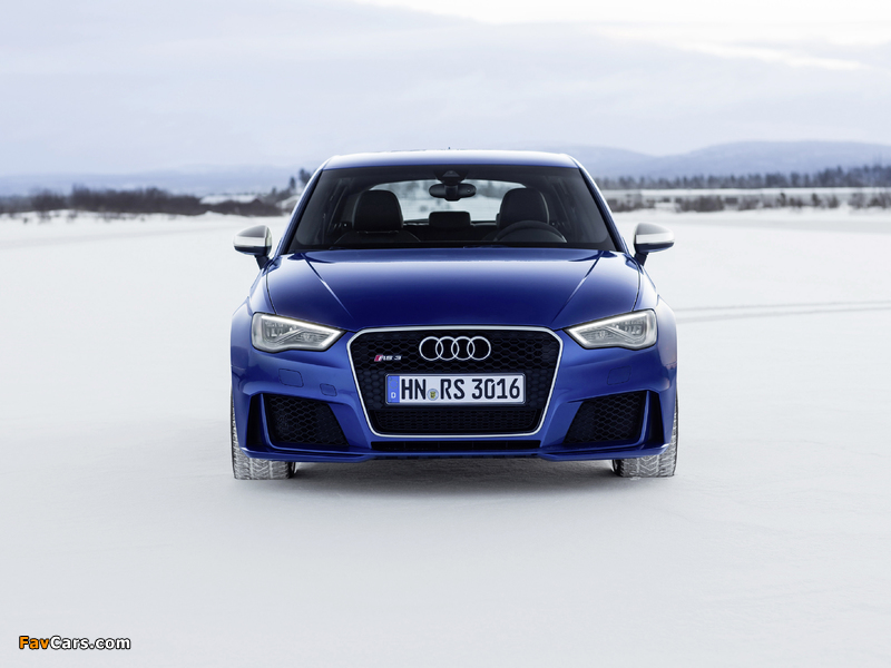 Audi RS 3 Sportback (8V) 2015 wallpapers (800 x 600)