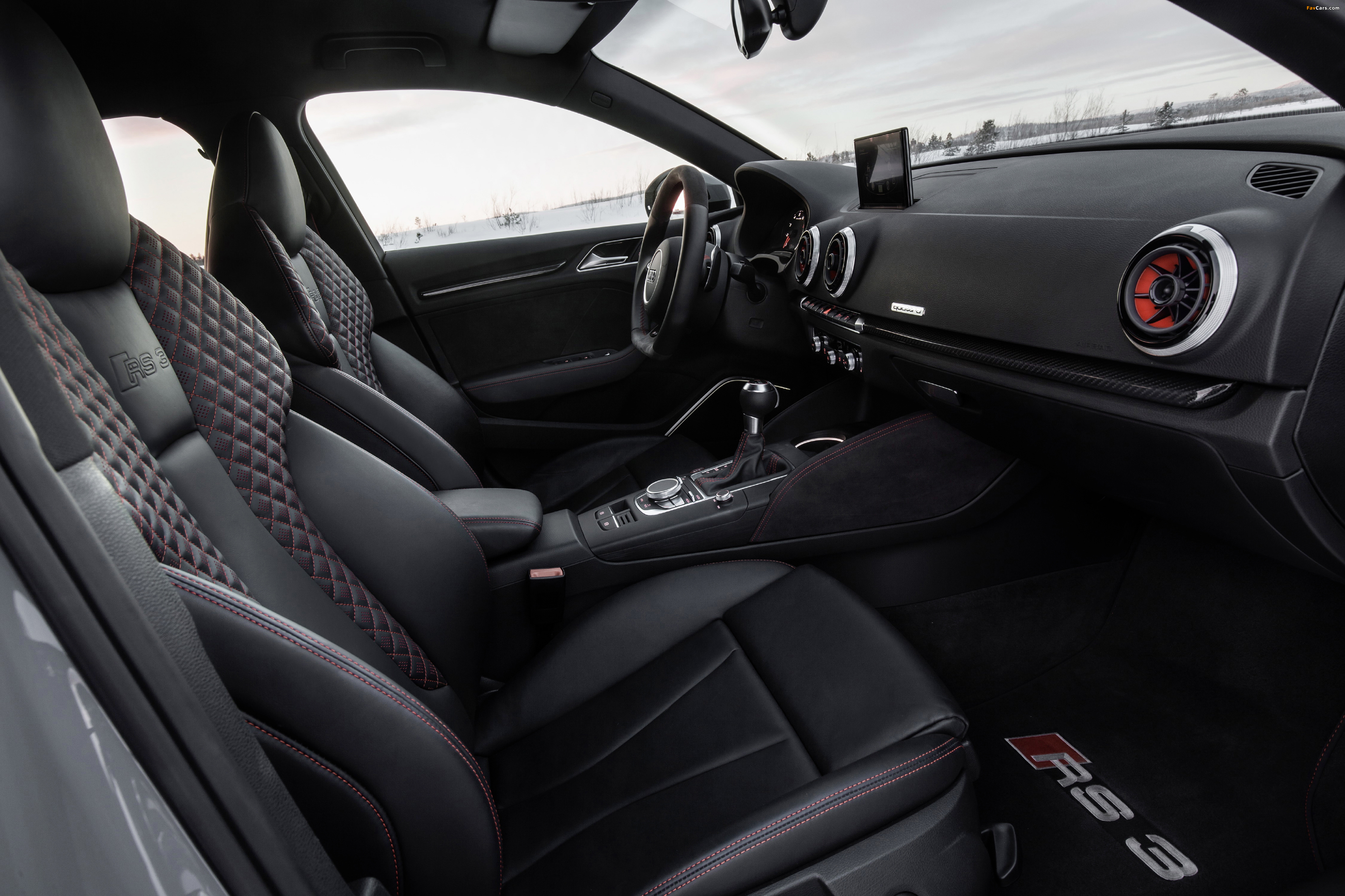 Images of Audi RS 3 Sportback (8V) 2015 (4096 x 2730)