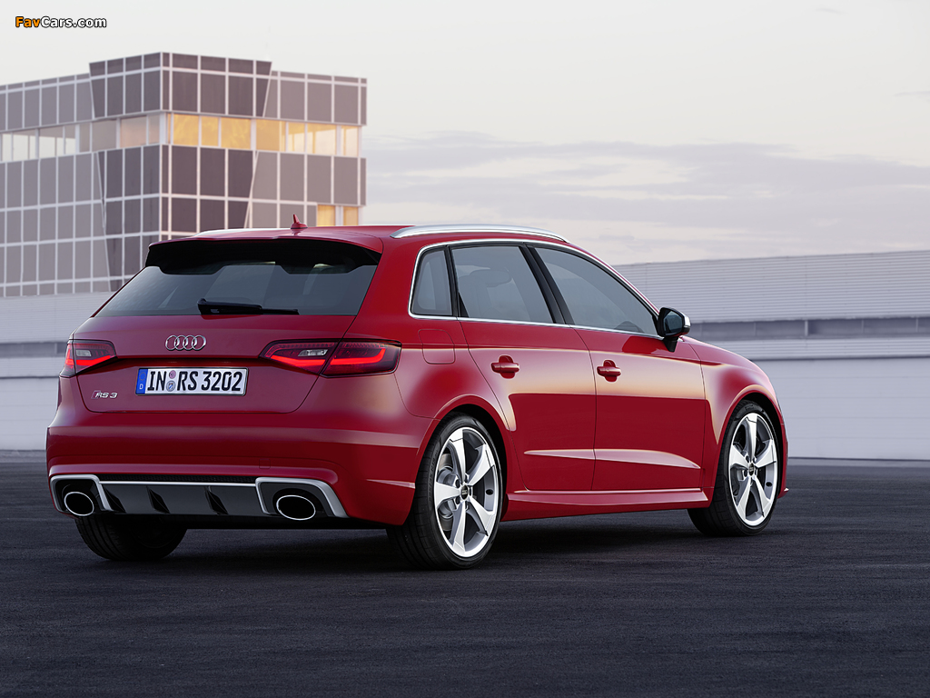 Images of Audi RS 3 Sportback (8V) 2015 (1024 x 768)