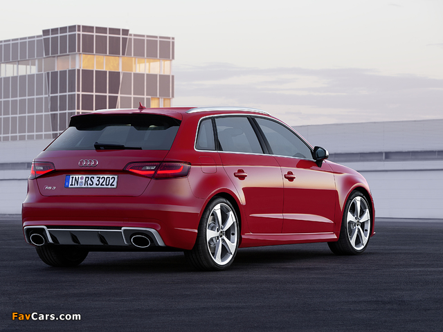 Images of Audi RS 3 Sportback (8V) 2015 (640 x 480)