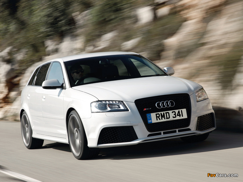 Pictures of Audi RS3 Sportback UK-spec (8PA) 2010 (800 x 600)