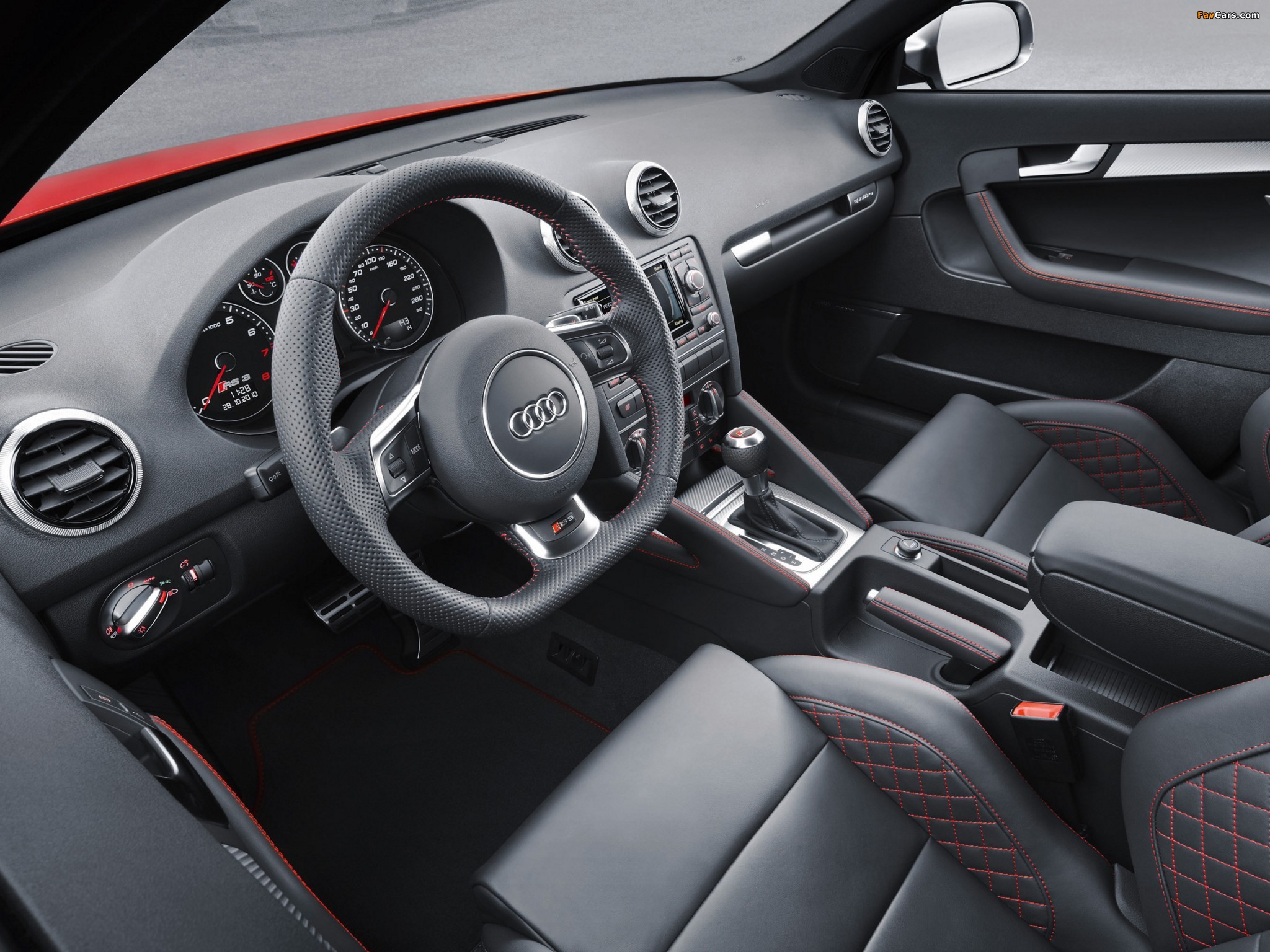 Pictures of Audi RS3 Sportback (8PA) 2010 (2048 x 1536)
