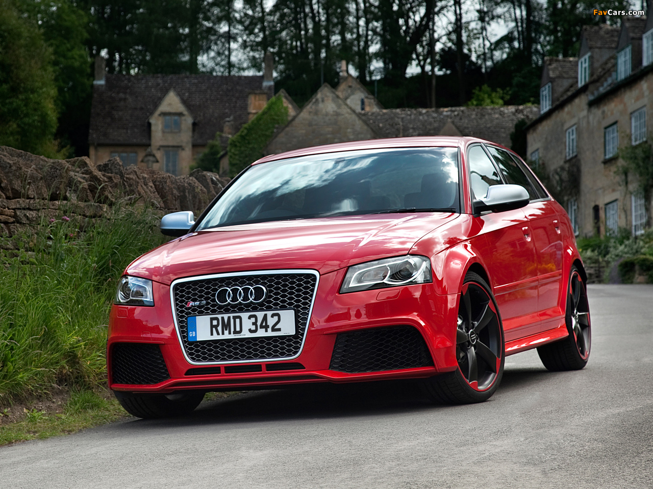 Audi RS3 Sportback UK-spec (8PA) 2010 wallpapers (1280 x 960)