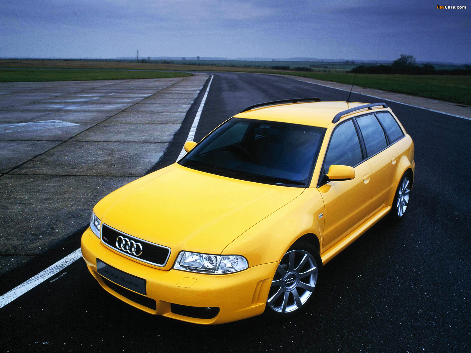 Audi RS4 Avant UK-spec (B5,8D) 2000–01 pictures (1600 x 1200)