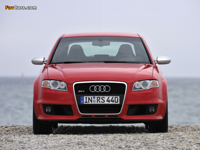 Audi RS4 Sedan (B7,8E) 2005–07 images (640 x 480)