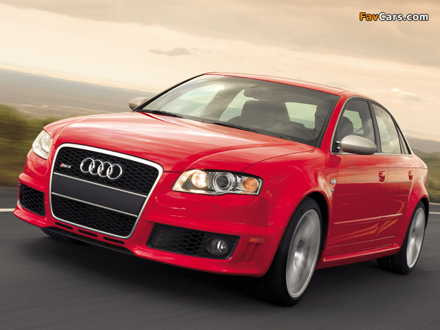 Audi RS4 Sedan US-spec (B7,8E) 2005–07 images (640 x 480)