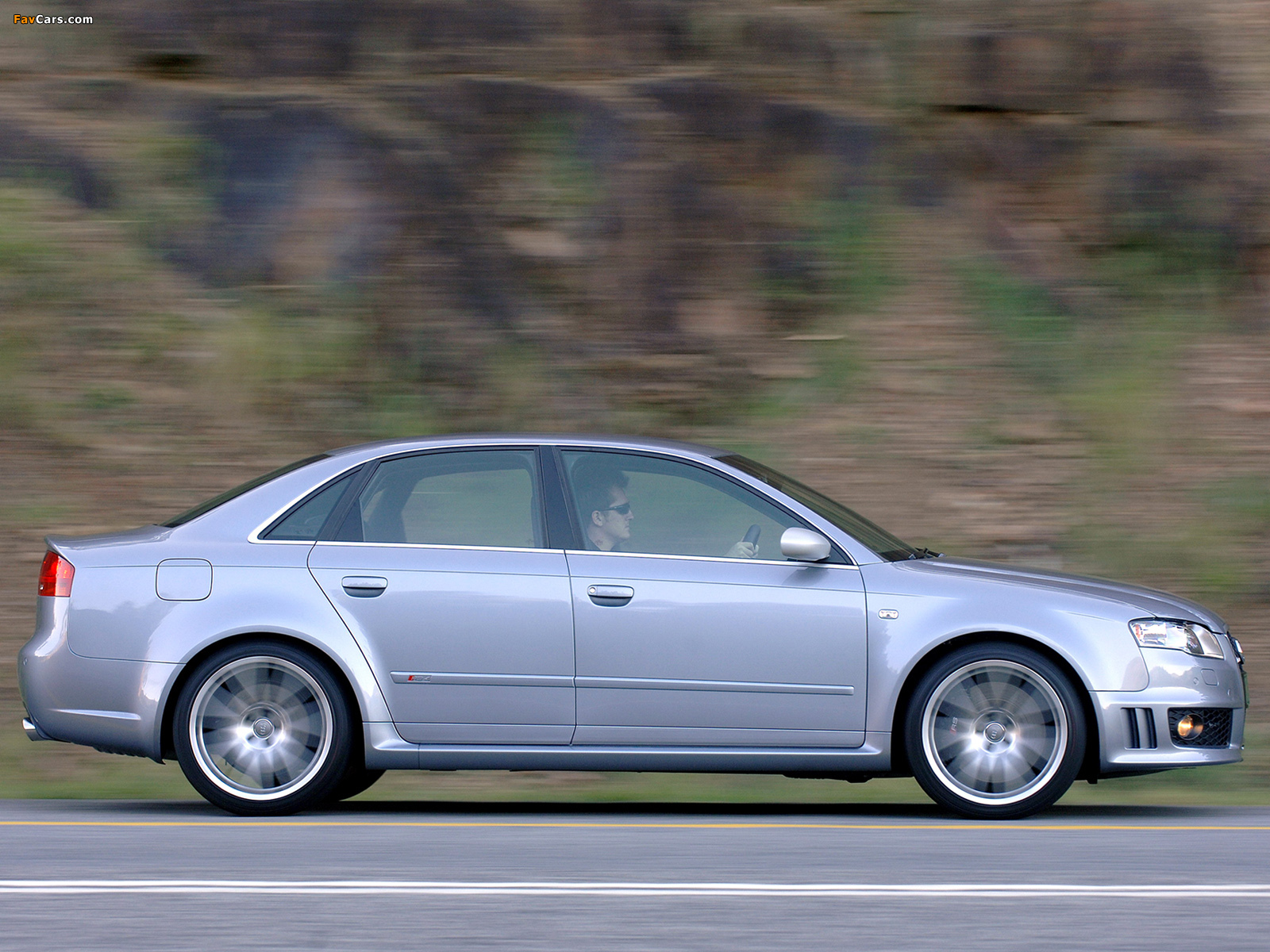 Audi RS4 Sedan ZA-spec (B7,8E) 2005–07 photos (1600 x 1200)