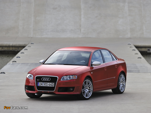 Audi RS4 Sedan (B7,8E) 2005–07 wallpapers (640 x 480)