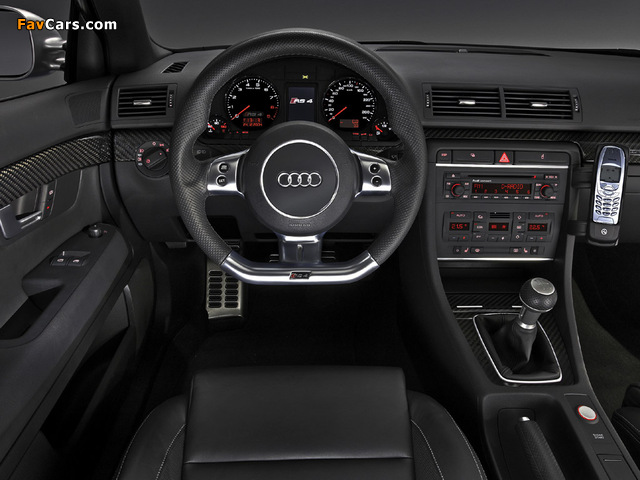 Images of Audi RS4 Sedan (B7,8E) 2005–07 (640 x 480)