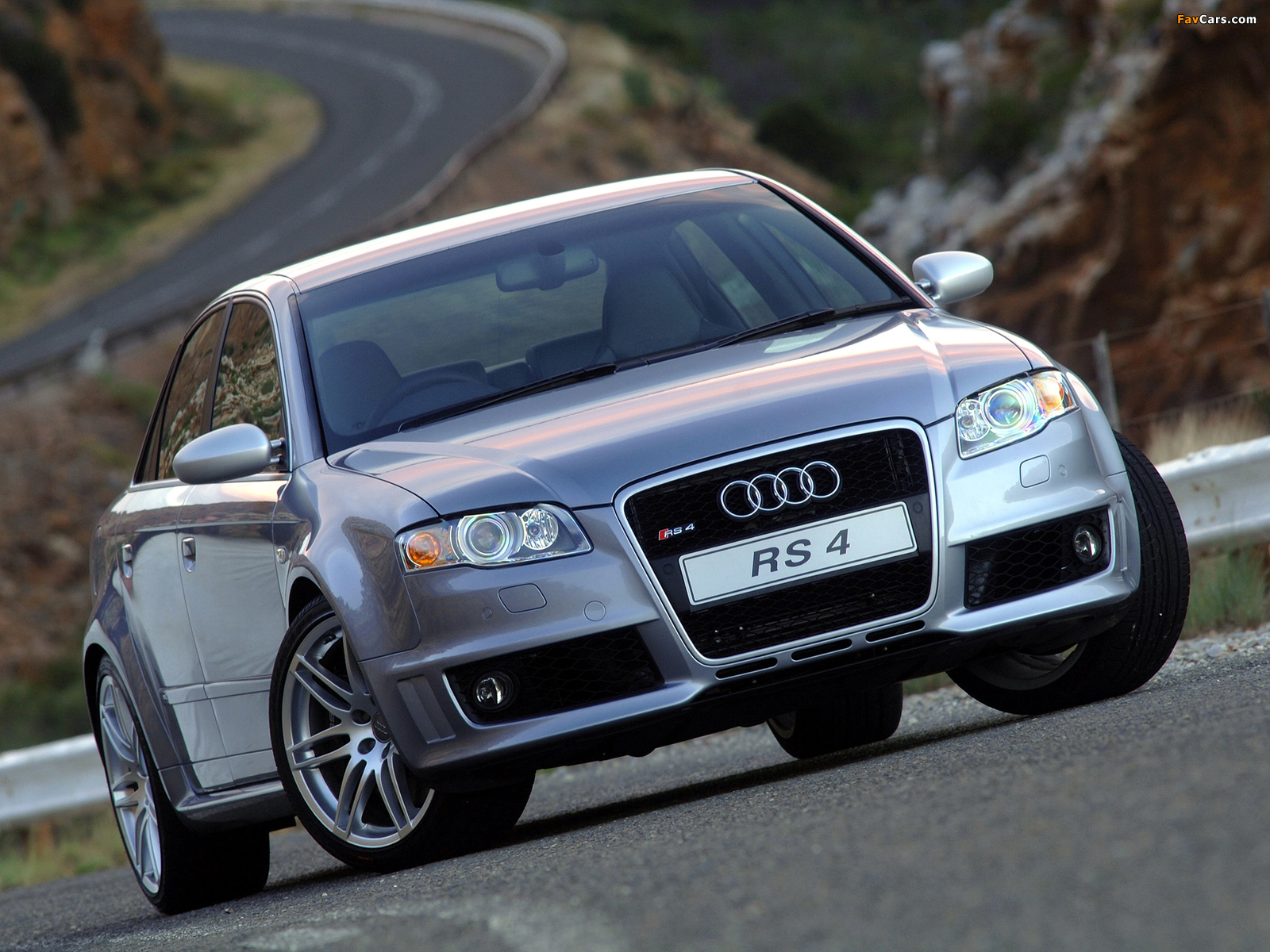 Images of Audi RS4 Sedan ZA-spec (B7,8E) 2005–07 (1600 x 1200)