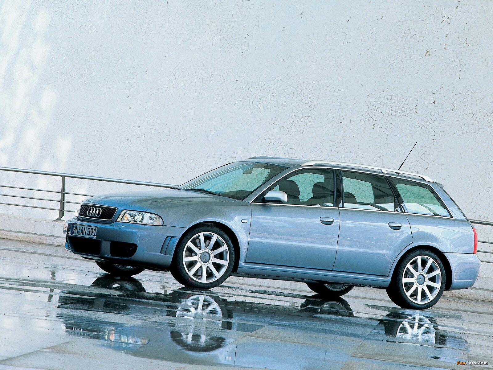 Photos of Audi RS4 Avant (B5,8D) 2000–01 (1600 x 1200)