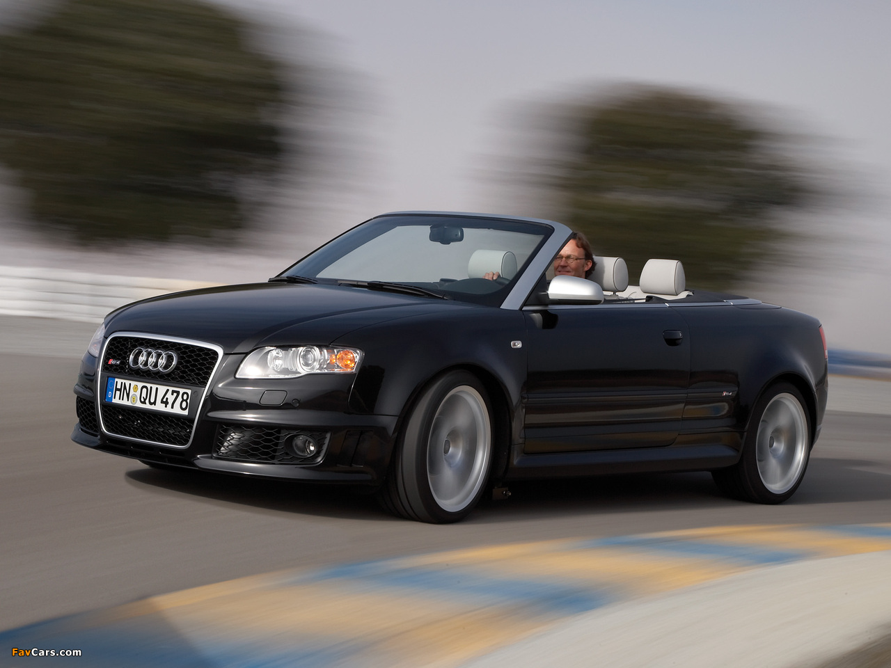 Photos of Audi RS4 Cabriolet (B7,8H) 2006–08 (1280 x 960)