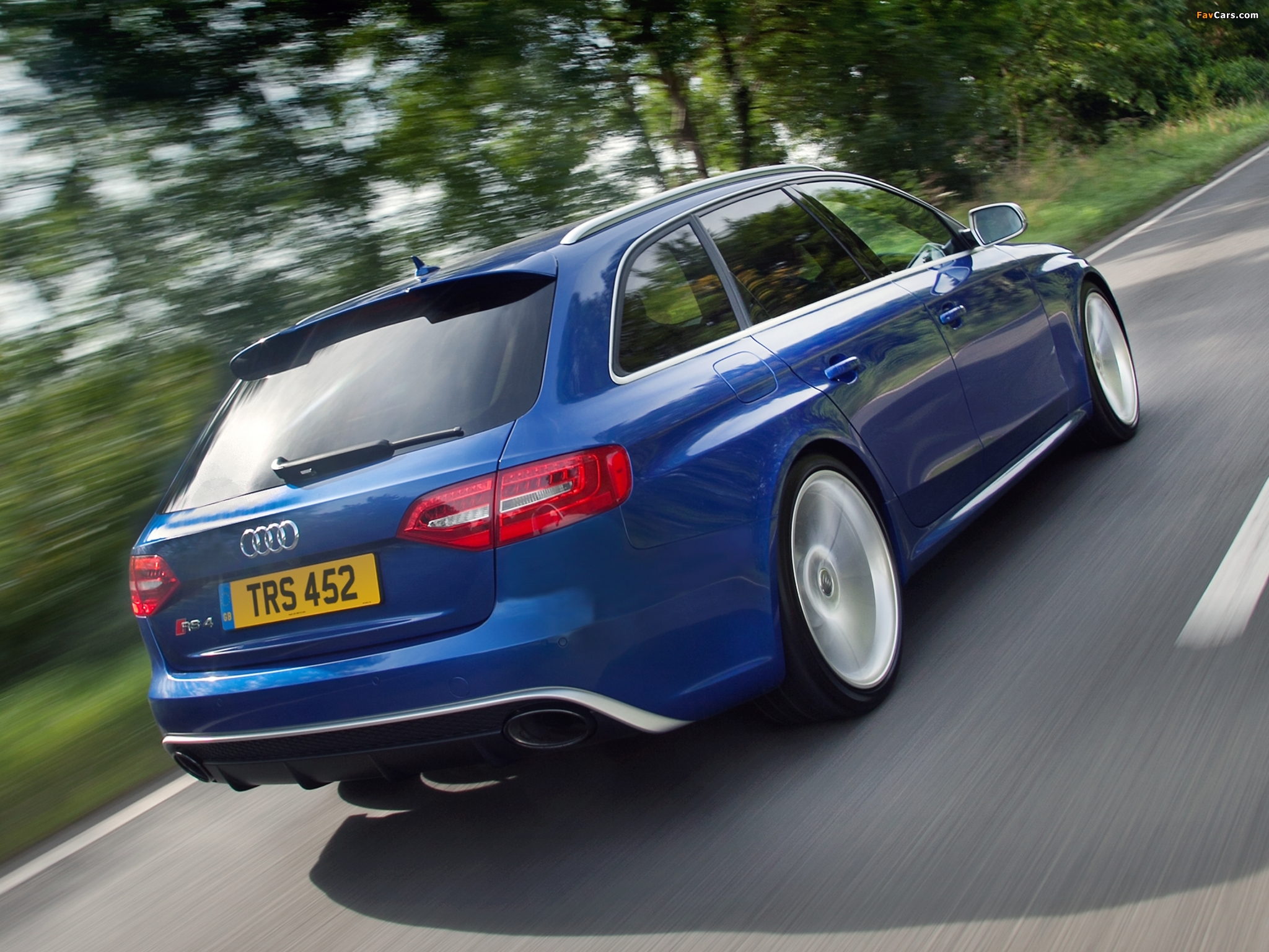 Photos of Audi RS4 Avant UK-spec (B8,8K) 2012 (2048 x 1536)