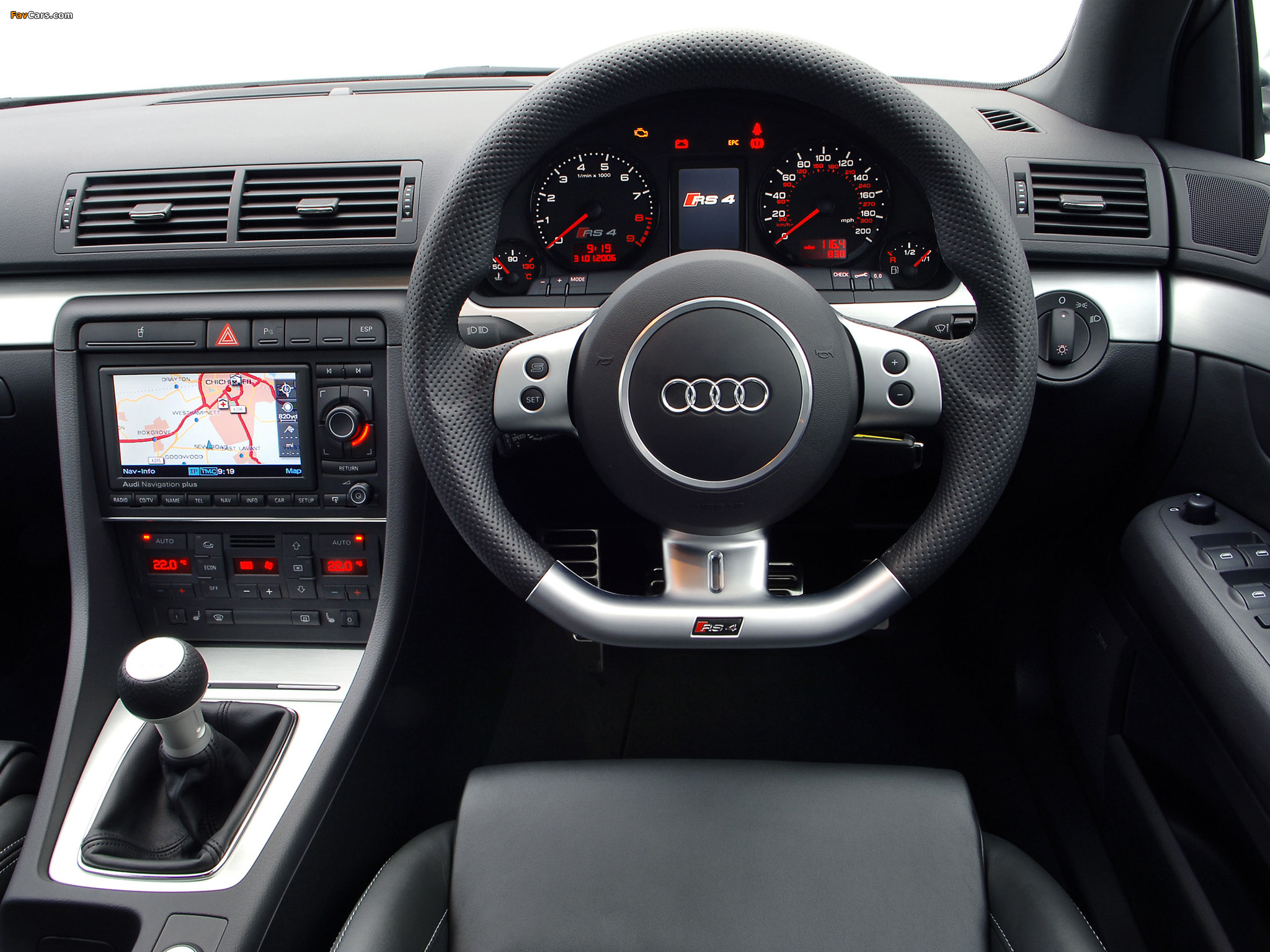 Audi RS4 Sedan UK-spec (B7,8E) 2005–07 wallpapers (2048 x 1536)