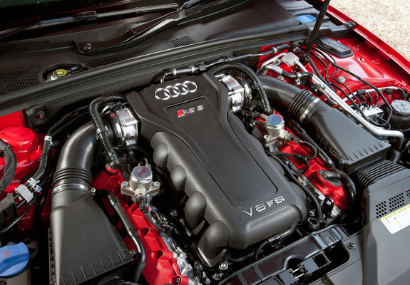 Audi RS5 Coupe UK-spec 2010–12 photos