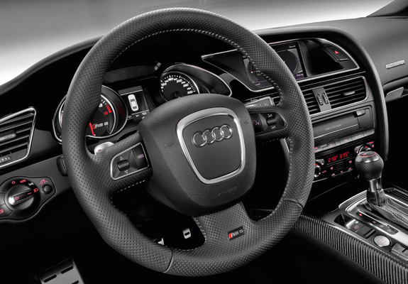 Audi RS5 Coupe 2010–12 photos