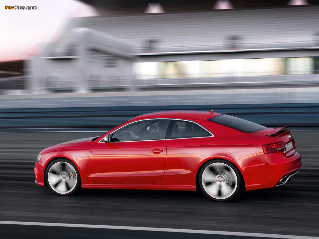 Audi RS5 Coupe 2010–12 wallpapers (1024 x 768)