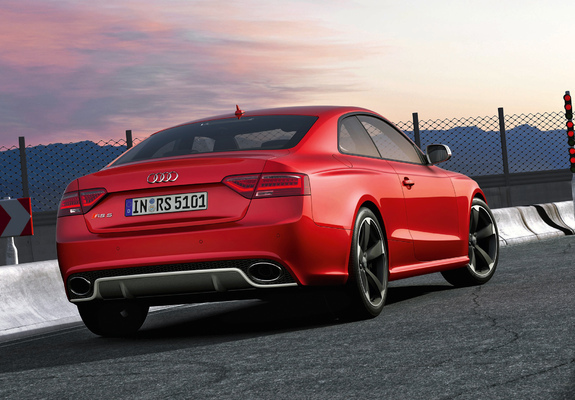 Audi RS5 Coupe 2012 pictures