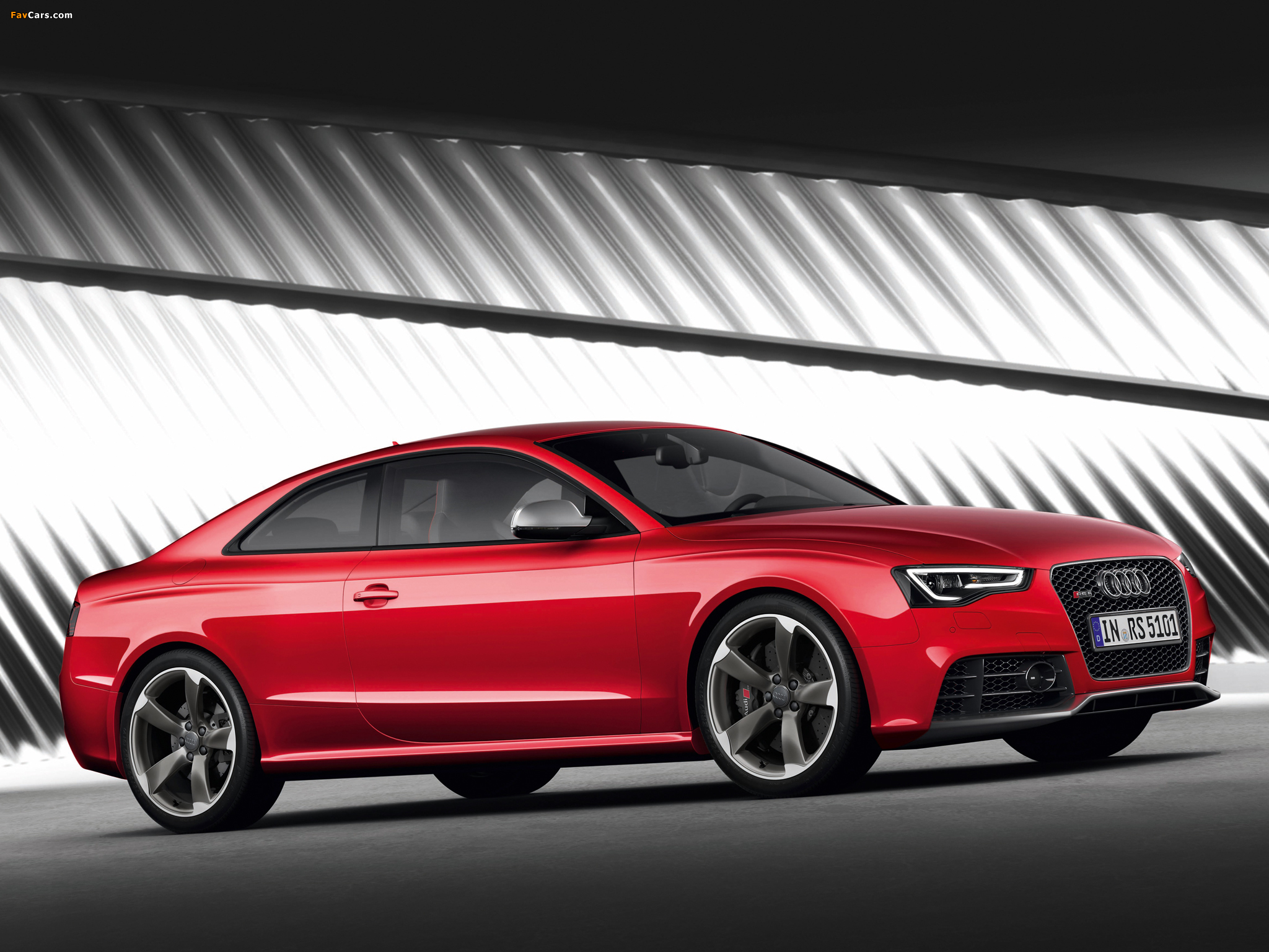 Audi RS5 Coupe 2012 wallpapers (2048 x 1536)
