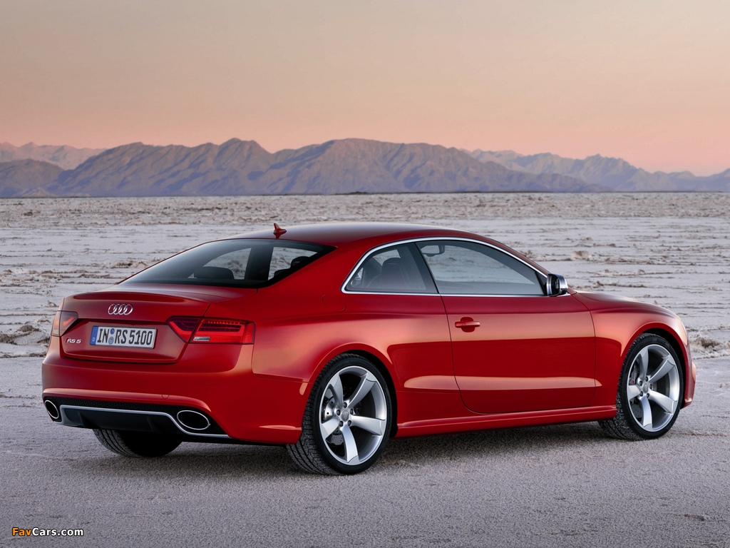 Audi RS5 Coupe 2012 wallpapers (1024 x 768)
