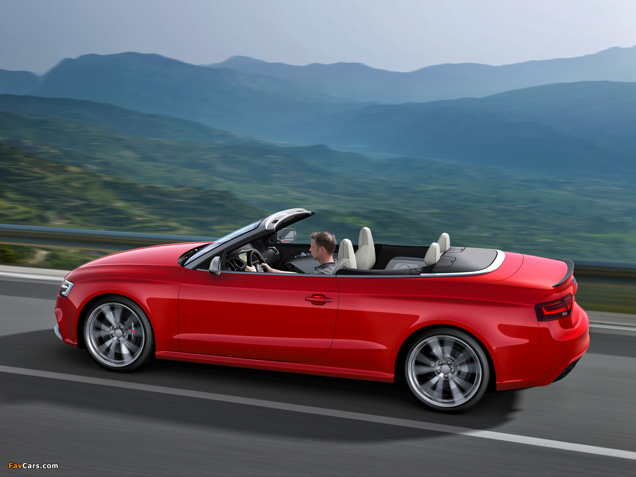 Audi RS5 Cabriolet 2012 wallpapers (1280 x 960)