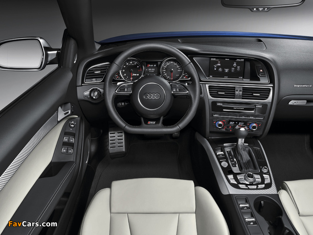 Photos of Audi RS5 Cabriolet 2012 (640 x 480)