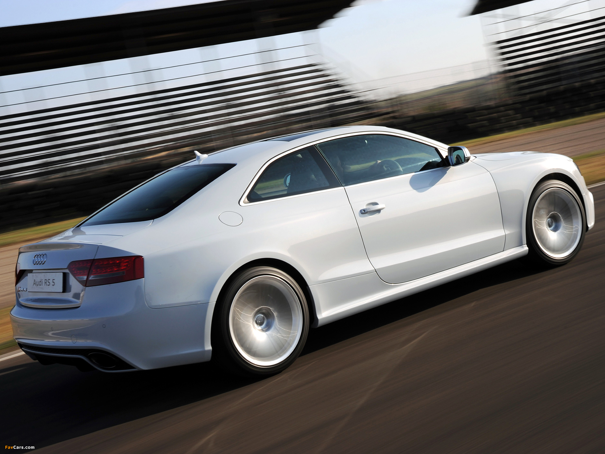 Pictures of Audi RS5 Coupe ZA-spec 2010 (2048 x 1536)