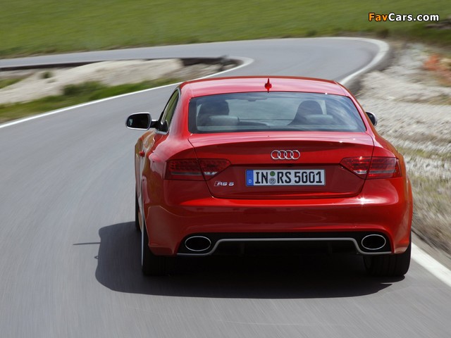 Pictures of Audi RS5 Coupe 2010–12 (640 x 480)