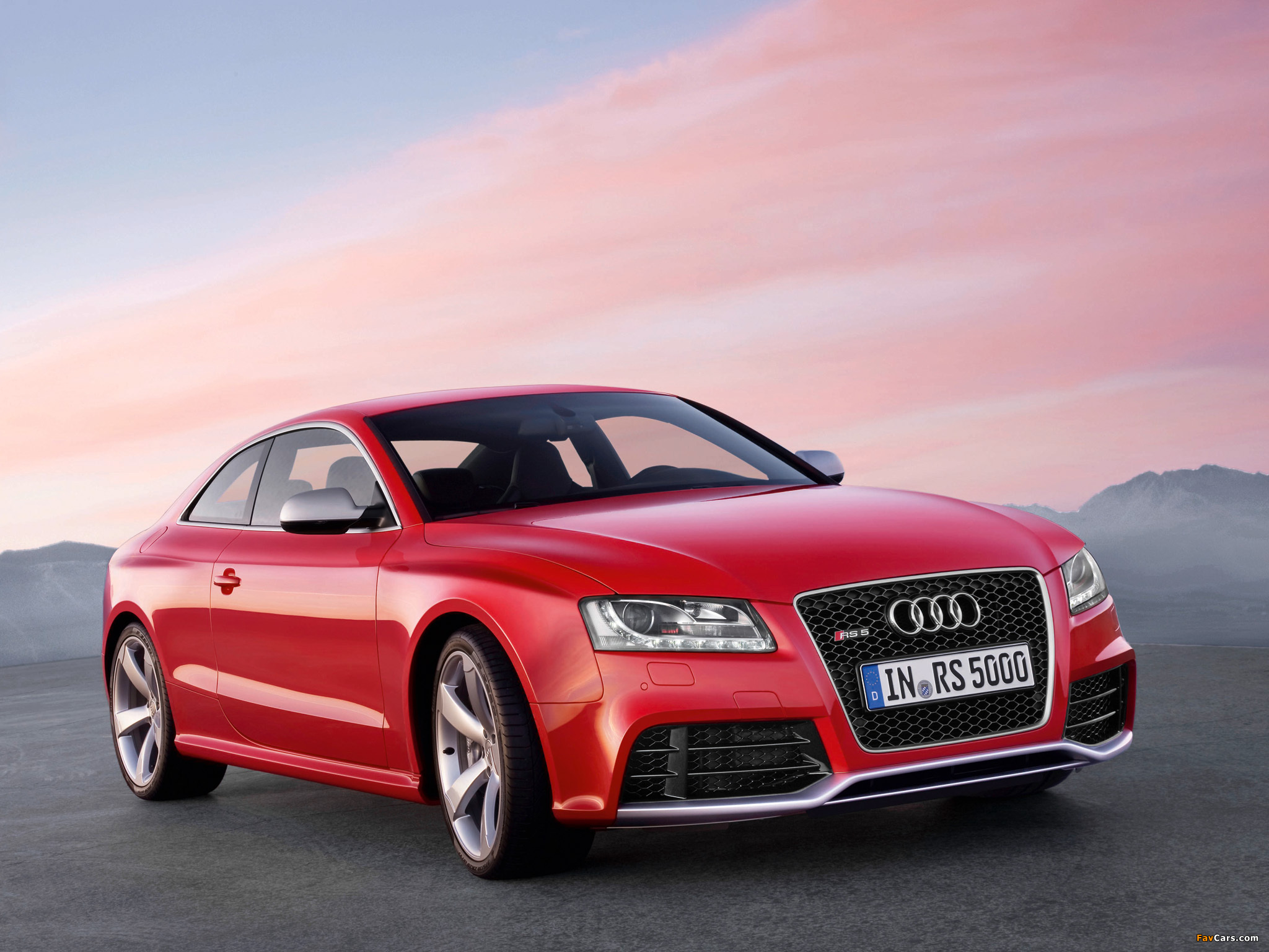 Audi RS5 Coupe 2010–12 wallpapers (2048 x 1536)
